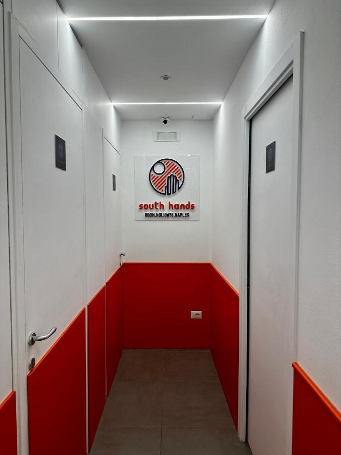 South Hands Napoli Ngoại thất bức ảnh