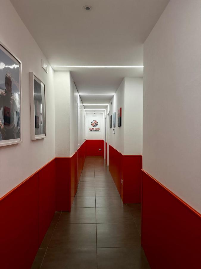 South Hands Napoli Ngoại thất bức ảnh