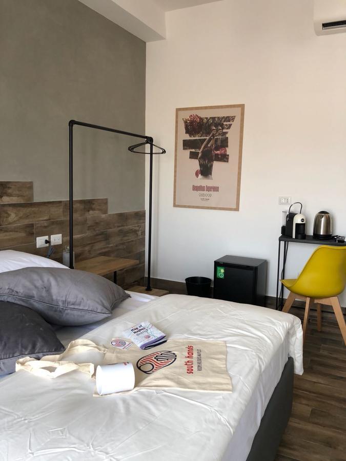 South Hands Napoli Ngoại thất bức ảnh