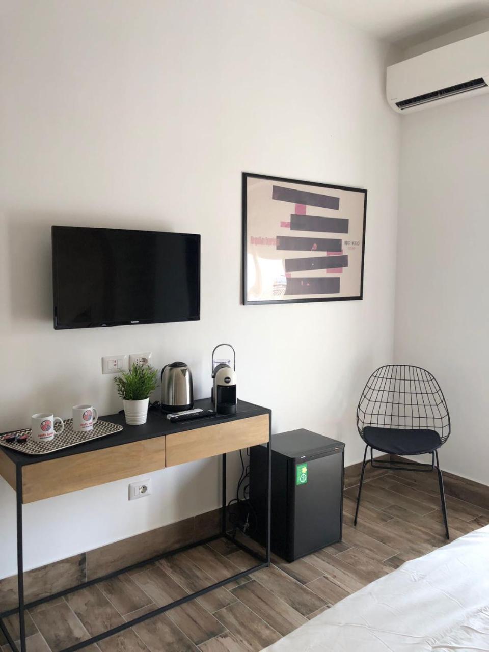 South Hands Napoli Ngoại thất bức ảnh