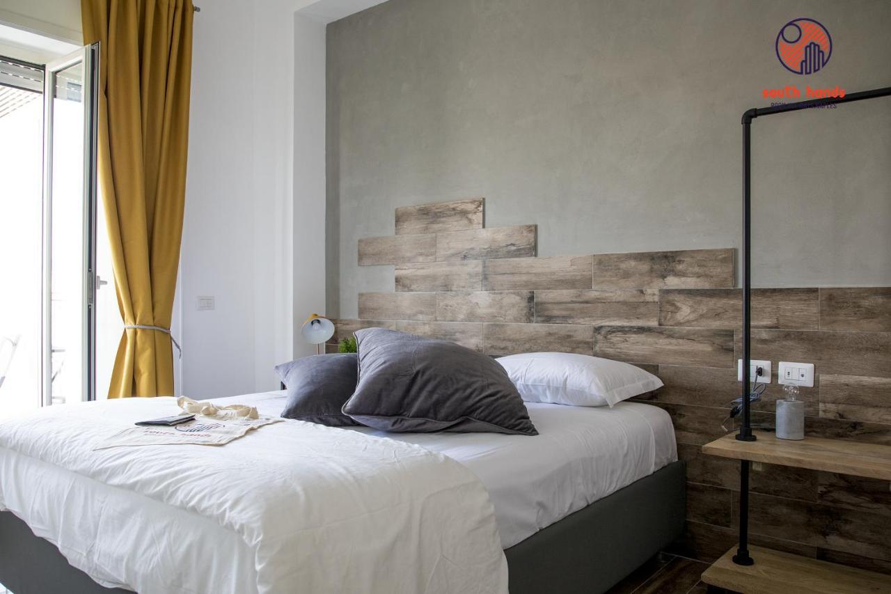 South Hands Napoli Ngoại thất bức ảnh