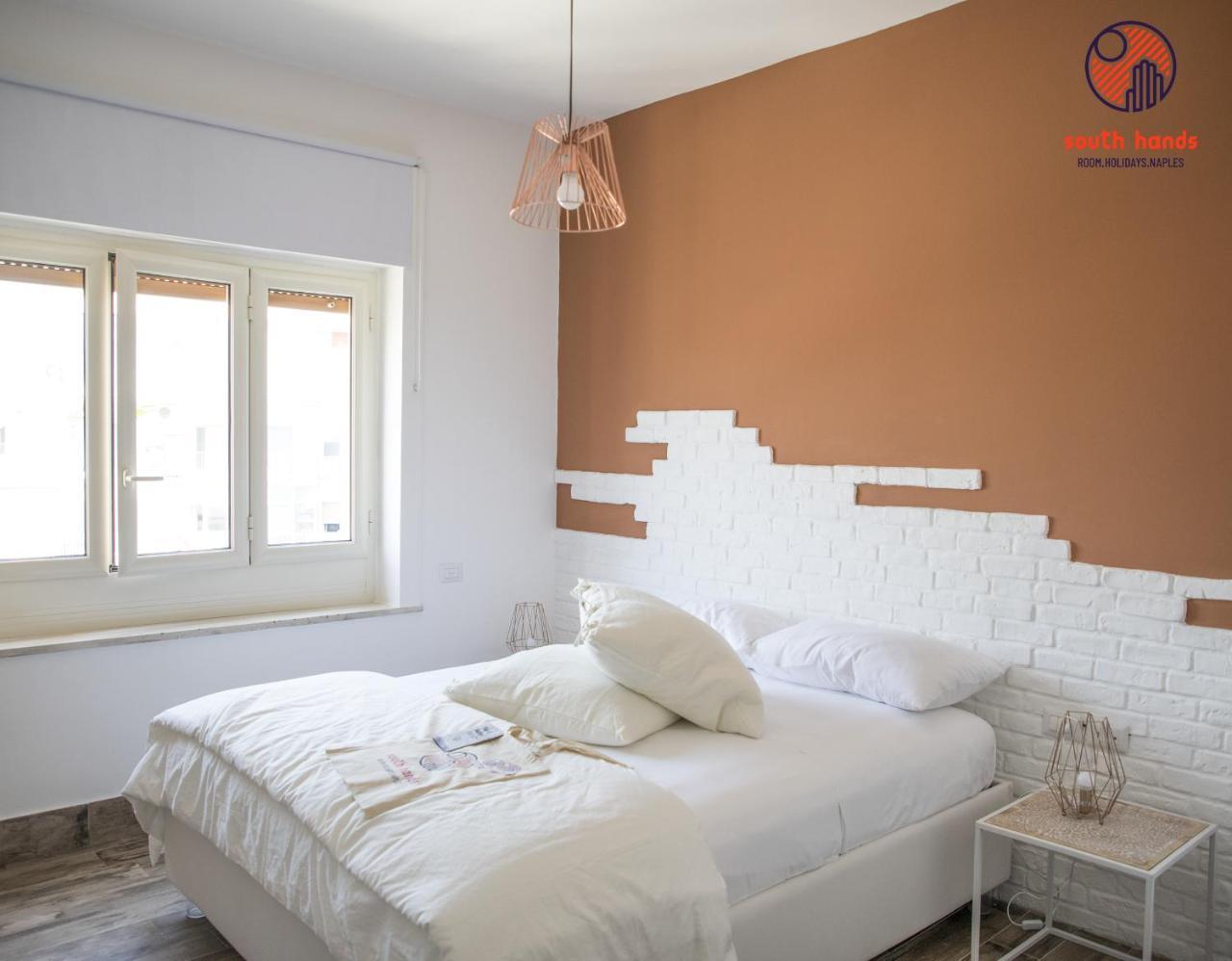 South Hands Napoli Ngoại thất bức ảnh