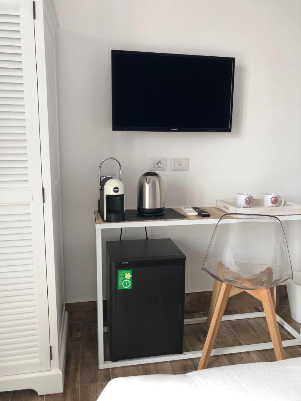 South Hands Napoli Ngoại thất bức ảnh